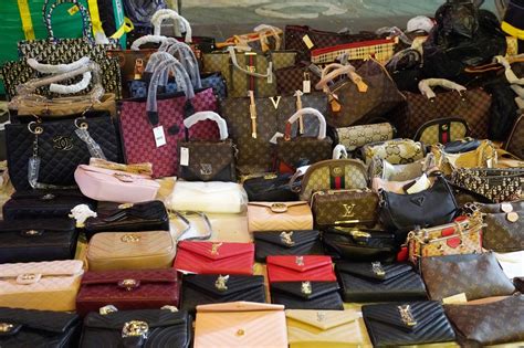 nyc fake designer bags in midtown|purses in new york city.